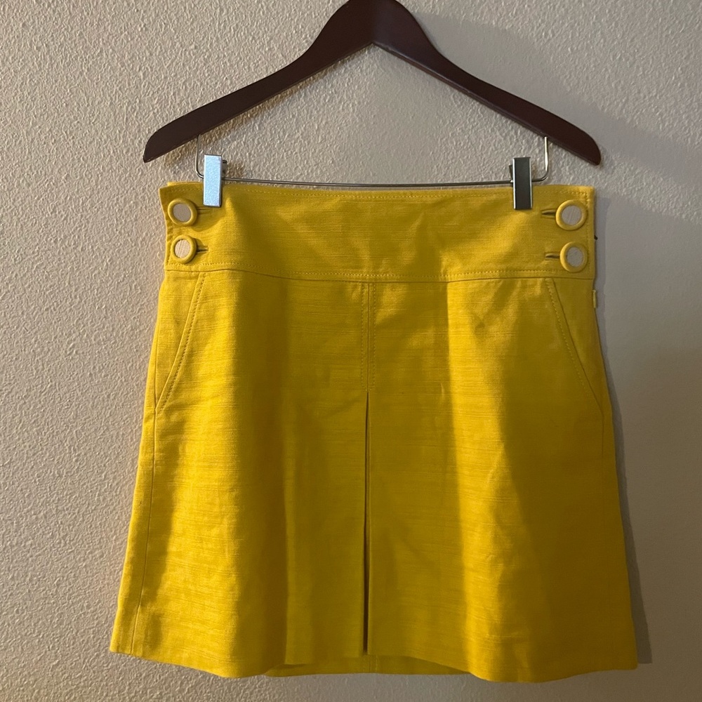 Yellow J crew cotton linen  skirt with white buttons